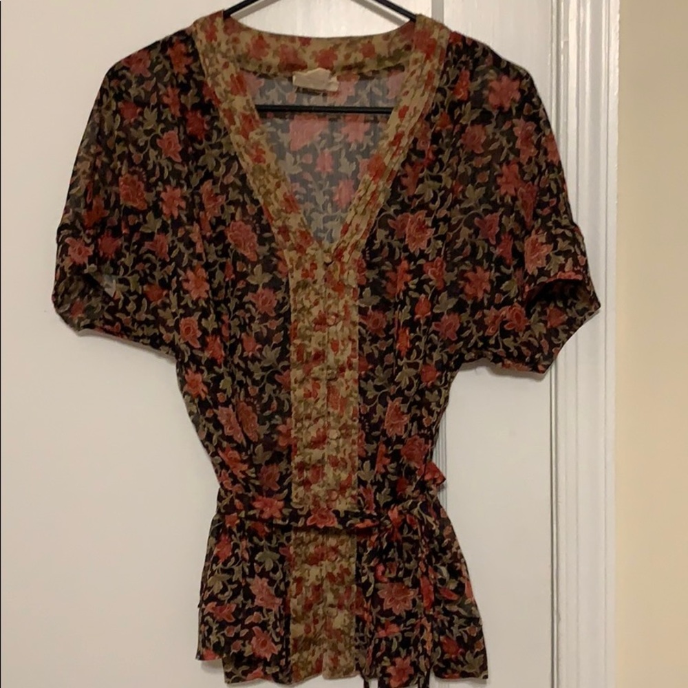 Converse floral blouse